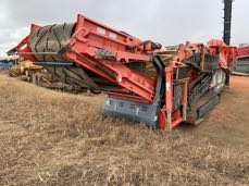 QE440 Sanvick Tracked Screen 4